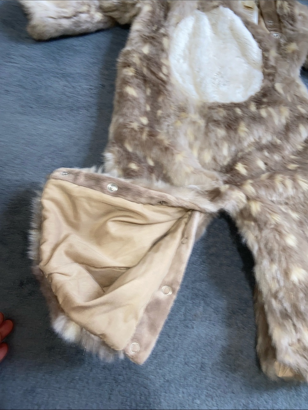 Pottery Barn Kids Baby Faux Fur Deer One-Piece Snowsuit size 12-24 months - Picture 6 of 8